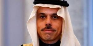 السعودية وبريطانيا تبحثان أهمية تكثيف الجهود الدبلوماسية لخفض التصعيد
