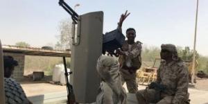 الجيش اليمنى: استهداف عتاد وعناصر ميليشيا الحوثى فى ذو باب والخوخة
