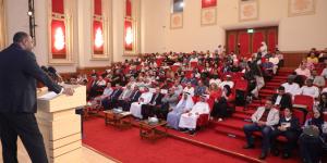 بخيت والساعدي يتدفقان إبداعًا فى بيت الشعر بالشارقة