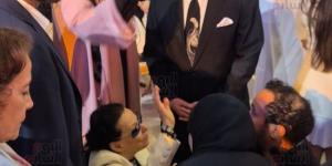 شاهد أحدث ظهور للفناة نجاة عقب تكريمها فى معرض أبو ظبى