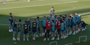 بعد 65 يومًا من نهائي كأس العالم.. أبطال إسبانيا يعودون للعمل تحت قيادة دي لا فوينتي