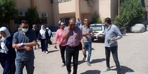 وكيل وزارة الصحة بقنا يفاجئ مستشفى فرشوط المركزي ويتابع سير العمل بالعناية المركزة (صور)