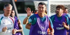 ‏كريستيانو رونالدو يستعرض مهاراته قبل مباراة البرتغال ضد ويلز.. فيديو