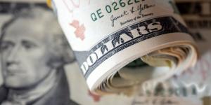 ارتفاع كبير في سعر الدولار أمام الجنيه قبل ساعات من اجتماع البنك المركزي