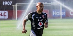 موعد عودة عمرو الجزار إلى القاهرة بعد جراحة الرباط الصليبي