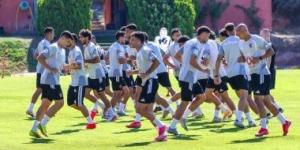 مران الأهلى.. عموتة يجتمع مع معاونيه وتدريبات متنوعة وخططية