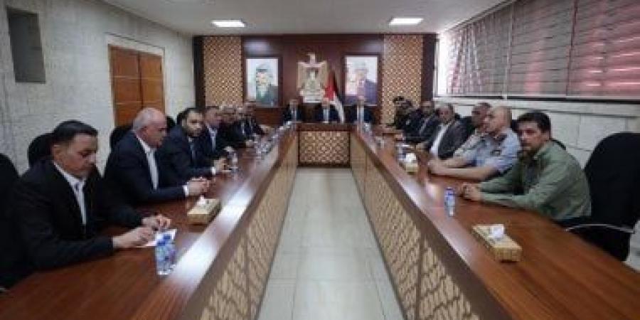 رئيس وزراء فلسطين: إجراءات الاحتلال واعتداءات المستوطنين تستهدف دفع شعبنا نحو التهجير