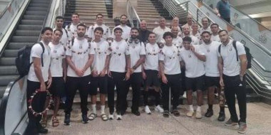 استقبال منتخب اليد أبطال الميدالية الذهبية فى ألعاب البحر المتوسط بالورود