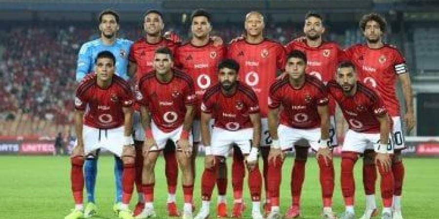 التشكيل المتوقع للأهلى أمام سموحة.. شوبير فى حراسة المرمى