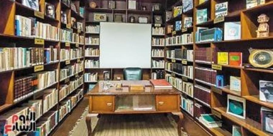 ورشة حكى تستعرض سيرة ومقتنيات أديب نوبل بمتحف نجيب محفوظ