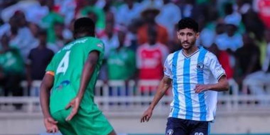 طاقم حكام رواندي لمباراة بيراميدز وجورماهيا بالقاهرة