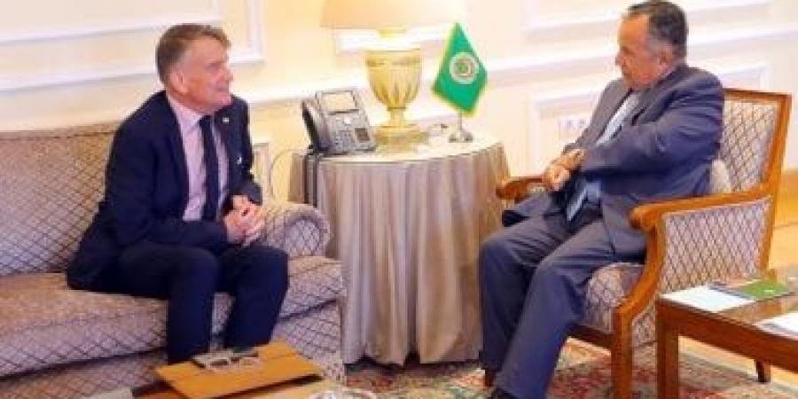 نبيل فهمي يدعو الدول المانحة لسد الفجوة التمويلية لـ«الأونروا»