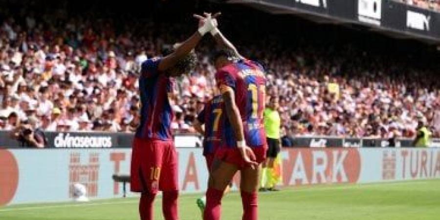 برشلونة يضرب فالنسيا بخماسية ويتصدر الليجا فى غياب حمزة عبد الكريم (فيديو)