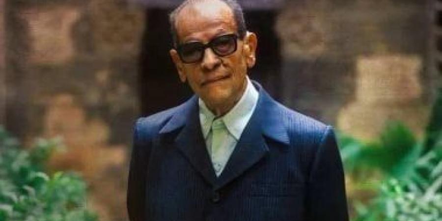 لماذا أورد نجيب محفوظ أشعارا فارسية فى بعض رواياته؟