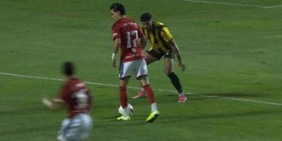 15 دقيقة.. الأهلي 0-0 المقاولون العرب.. محاولات حمراء