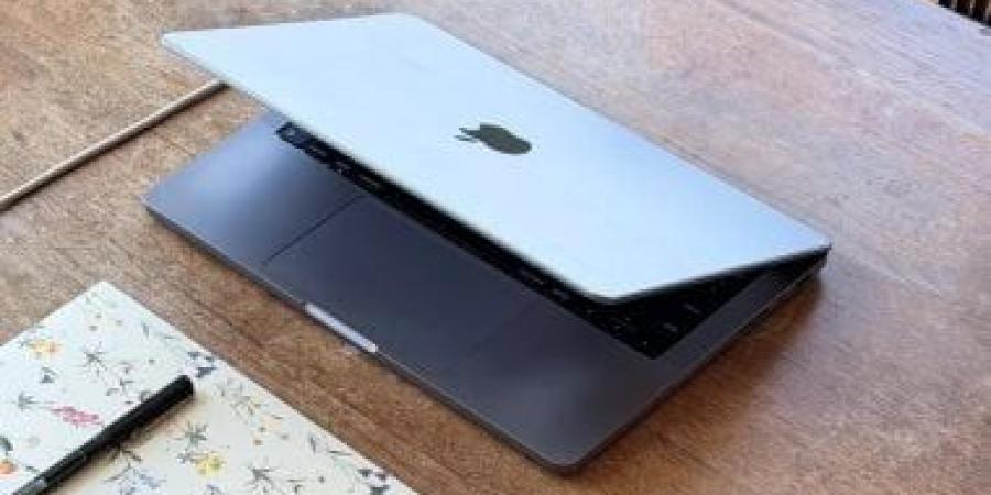 إصدار جهاز Mac قابل للطى قد يستغرق سنوات لكن العمل عليه مستمر