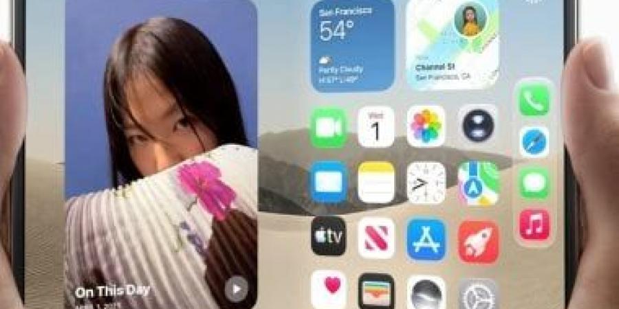 آيفون ديو القابل للطي يفاجئ الجميع.. لكن آبل تخفى أهم سؤال عن متانته