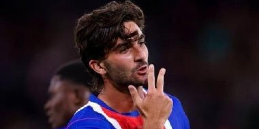 توريس يخطف جائزة لاعب الأسبوع في دوري الأبطال من رافينيا