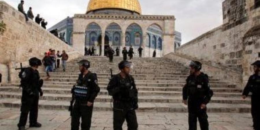 الاحتلال الإسرائيلي يبعد حاج مقدسي عن المسجد الأقصى 6 أشهر
