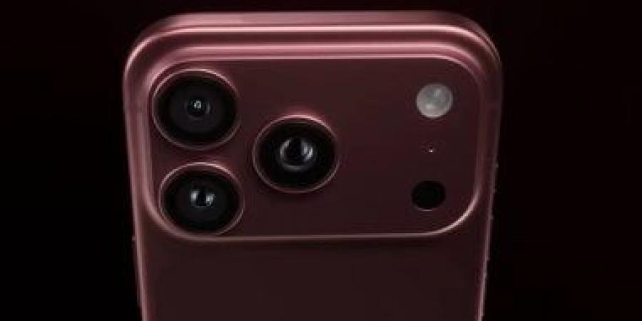 تقرير: iPhone 18 Pro Max لا يزال يستخدم مودم Qualcomm فى أمريكا