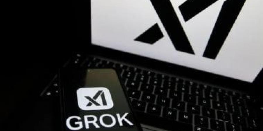 بدون كتابة.. Grok يطلق المحادثات الصوتية على الهواتف وأجهزة الكمبيوتر
