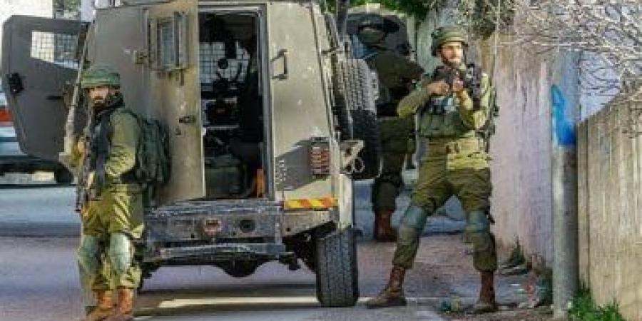 الاحتلال يغلق جميع مداخل ومخارج رام الله والبيرة ويقتحم دير نظام