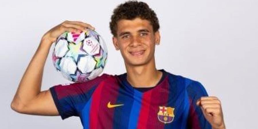 بينهم حمزة عبد الكريم.. 16 لاعبا من برشلونة يشاركون فى الأجندة الدولية