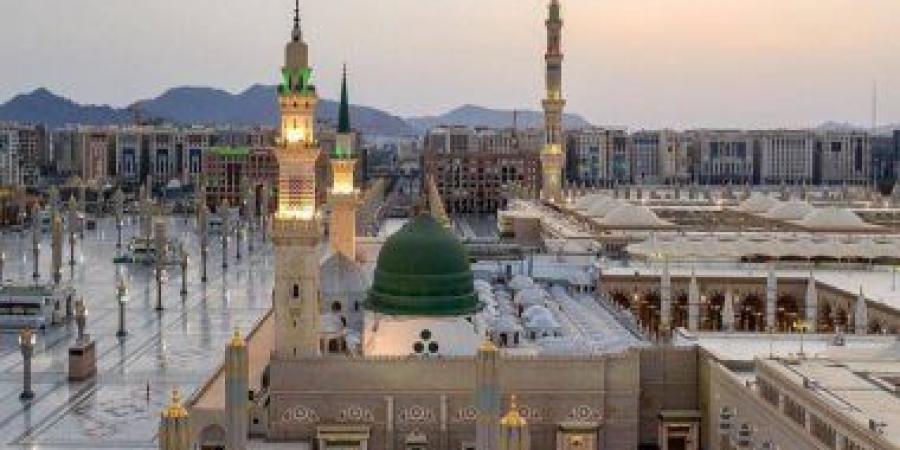 تجهيزات متكاملة لتلطيف الأجواء في المسجد النبوي وساحاته