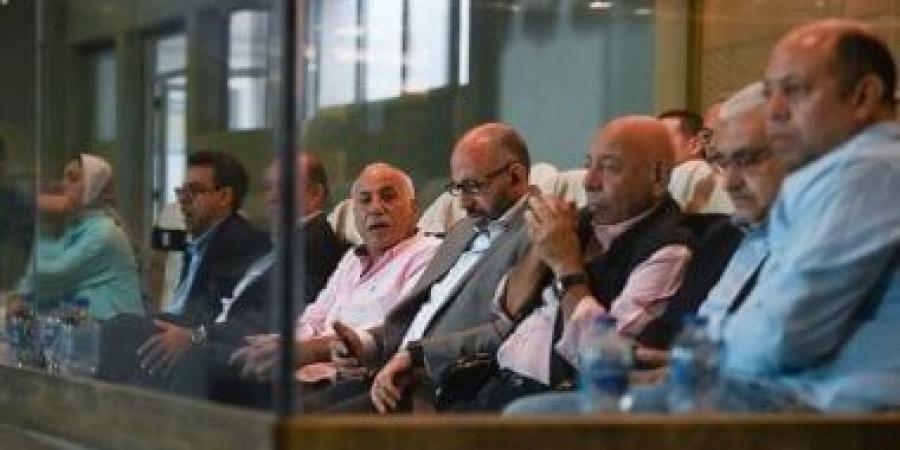 هل يحل الزمالك أزمة إيقاف القيد.. مصدر يجيب