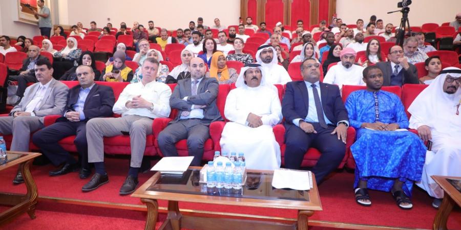 العمق الفكرى والتصوير البديع فى قصائد بيت الشعر بالشارقة.. صور