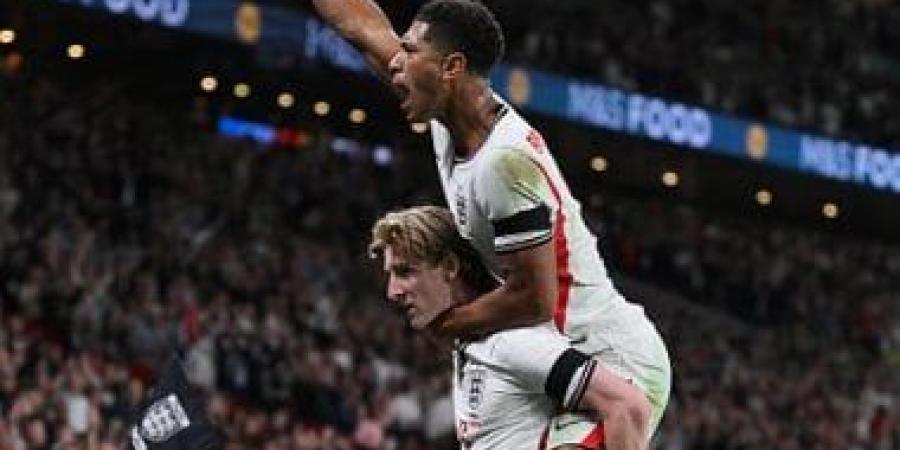 إنجلترا تقلب الطاولة على إسبانيا 2 - 1 فى الشوط الأول.. فيديو